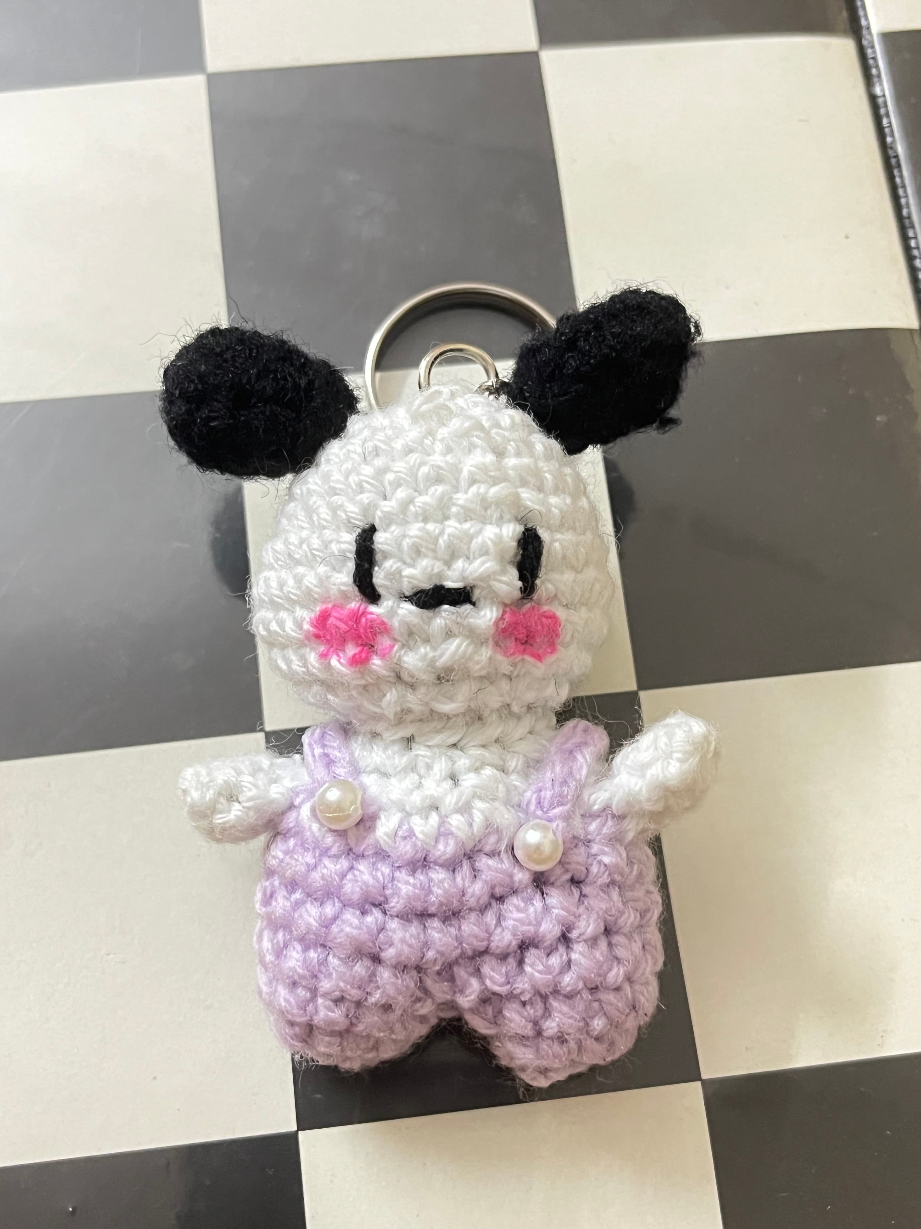 Keychain 4 in White, Black & Lavender